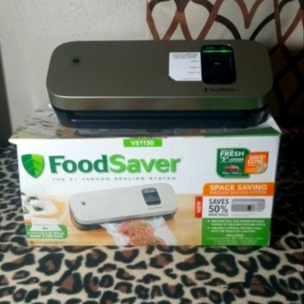 Food Saver (Vacuum Sealing System
